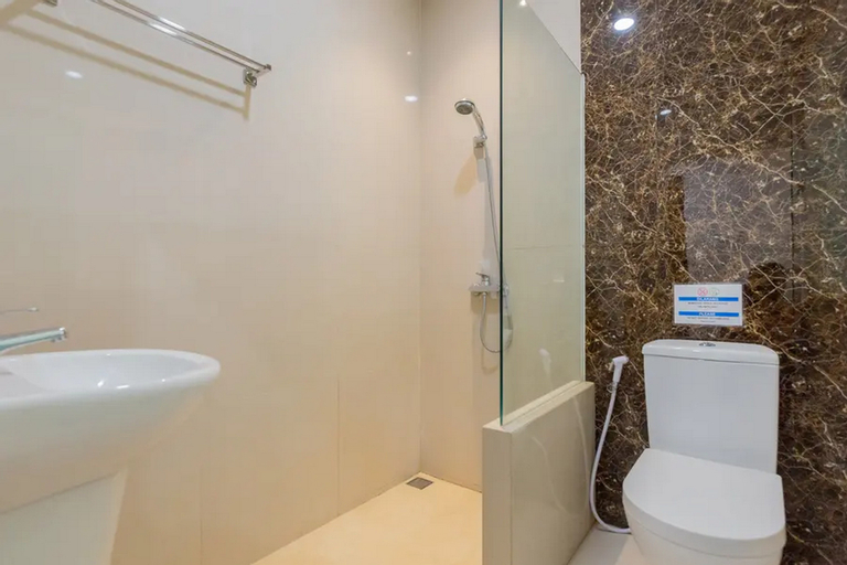 Bathroom 8