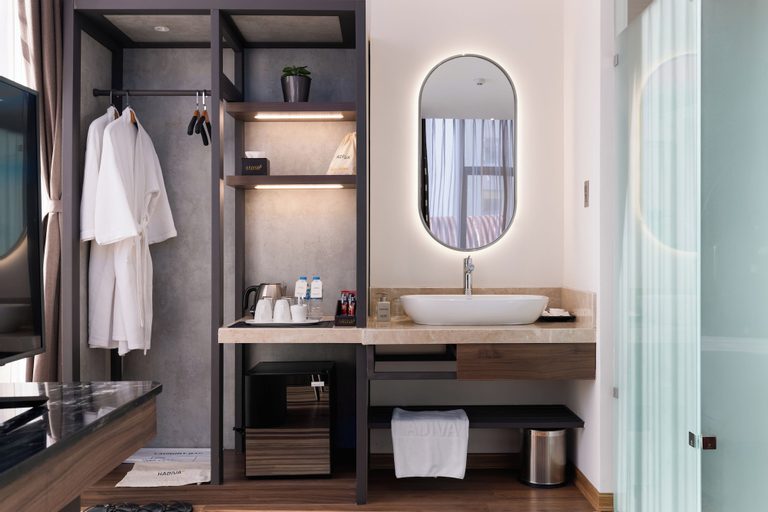 Bathroom 11