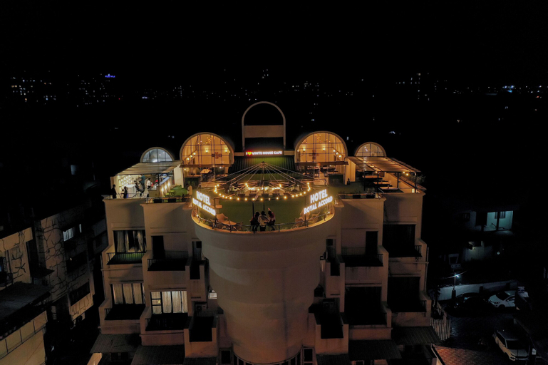 Hotel Royal Accord, Surat