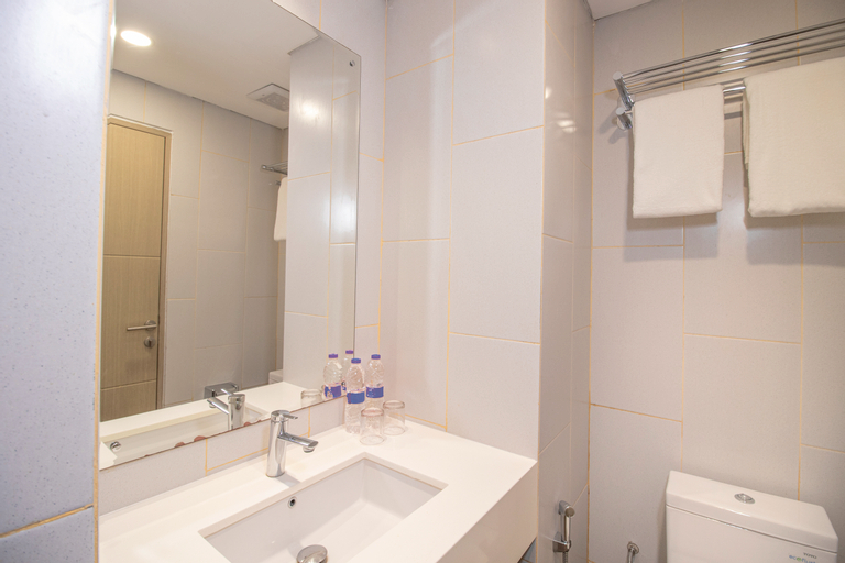 Bathroom 8