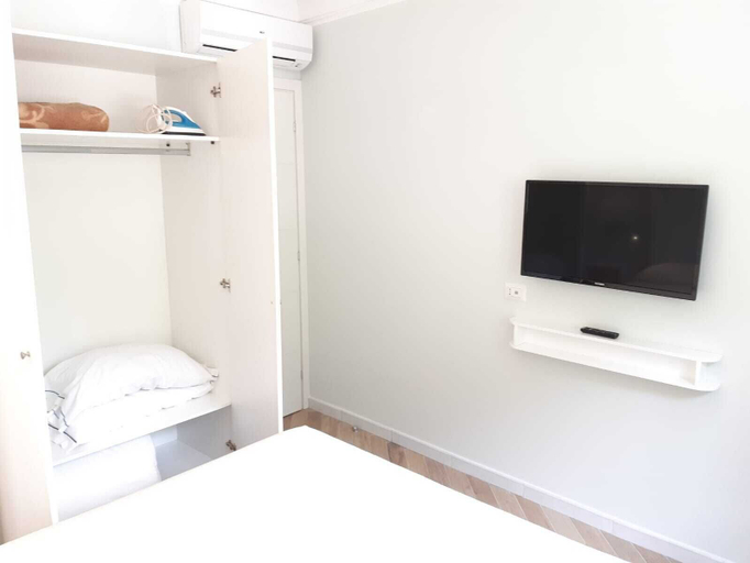 Bedroom 4, Apartament CARPEDIEM in the Historical center, accessible by 59 steps At 650mt from the Cathedral, Salerno