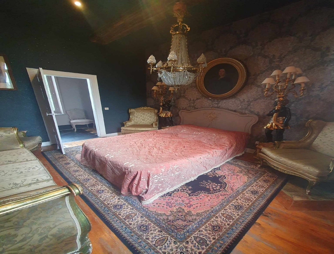 Bedroom 3, Le Domaine Du Château Blanc à 10 minutes de Pairi Daiza, Hainaut