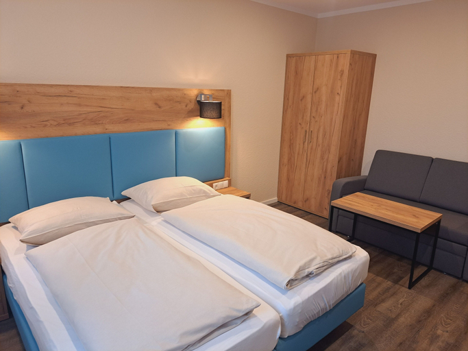 Bedroom 3, Nordseehotel, Wilhelmshaven