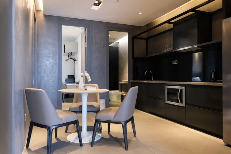 Dining Room 15
