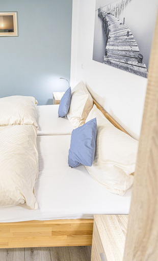 Bedroom 2, Gasthof Weisses Rössl, Schwandorf