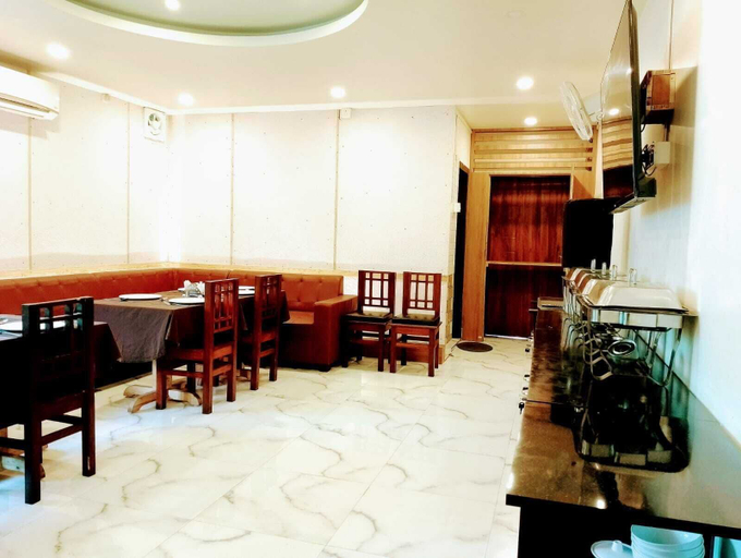 Food & Drinks 5, BMG Urban Stay, Kamrup Metropolitan