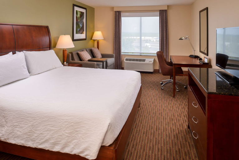 Bedroom 3, Hilton Garden Inn Baltimore/White Marsh, Baltimore