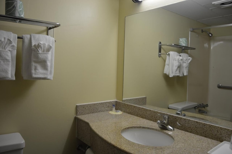 Bathroom 4, Americas Best Value Inn Tulsa at I-44, Tulsa