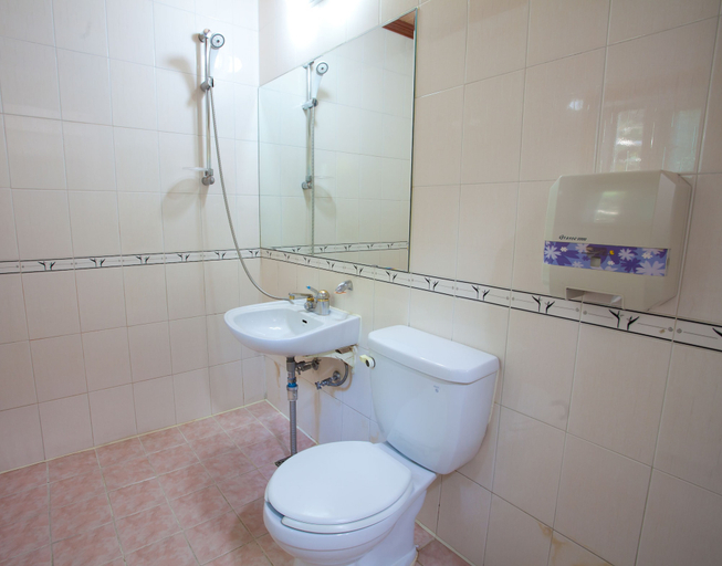 Bathroom 4, White Cabin, Pyeongchang