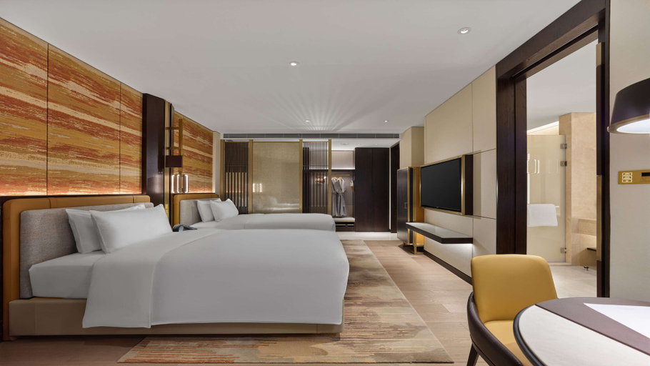 Bedroom 4, Hilton Lanzhou City Center, Lanzhou