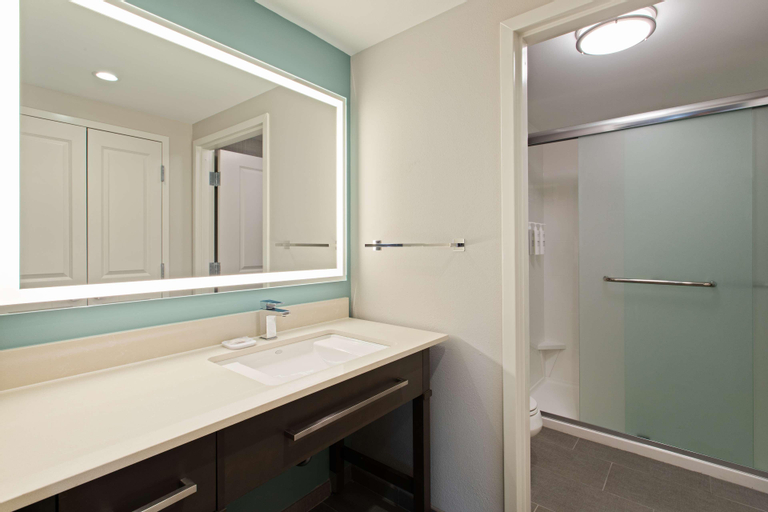 Bathroom 21