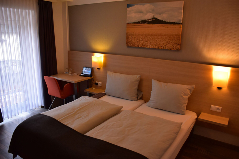 Bedroom 4, Altes Eishaus, Hotel & Restaurant, Gießen