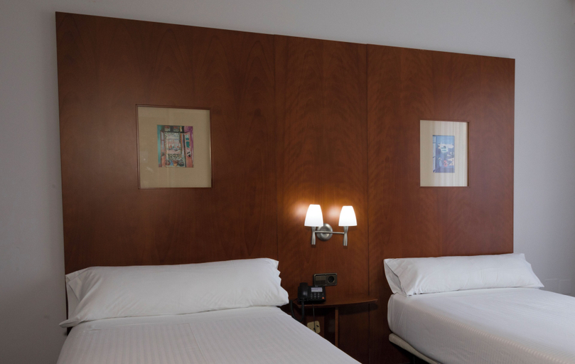Bedroom 2, Hotel Gran Regente, Asturias