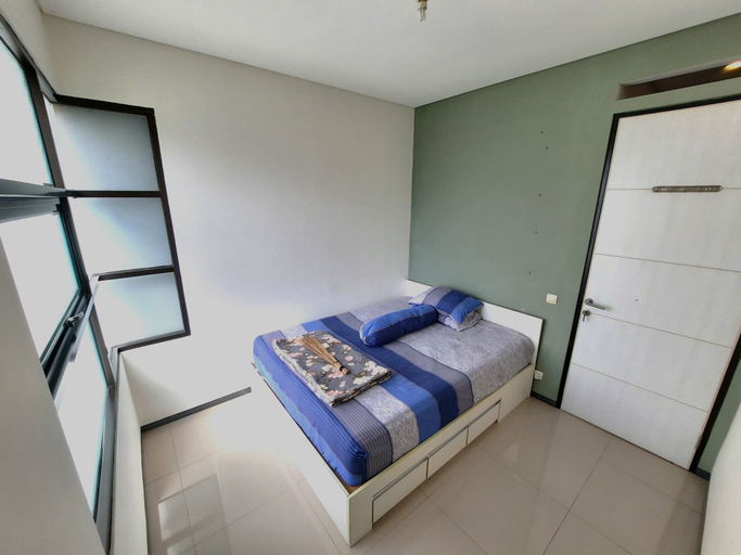 Others 2, Rumah Bagus Bandung Sarijadi, Bandung