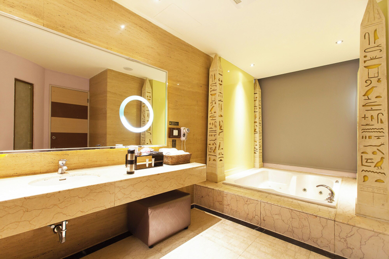 Bathroom 3, Six Star Motel-Zhongli, Taoyuan