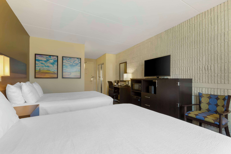 Bedroom 3, Best Western Plus University Inn, Latah