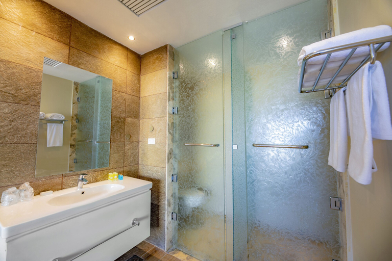 Bathroom 4, AJIRA Resort Sahl Hasheesh, Safaja