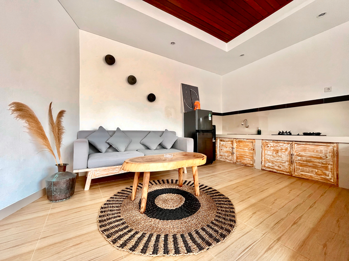 Others 5, Casa Riso, Badung