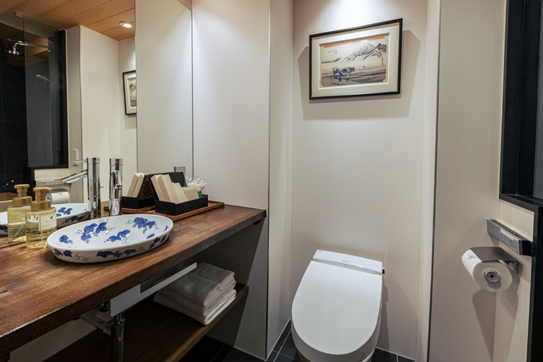 Bathroom 4, Rinn Gion Hanatouro, Kyoto