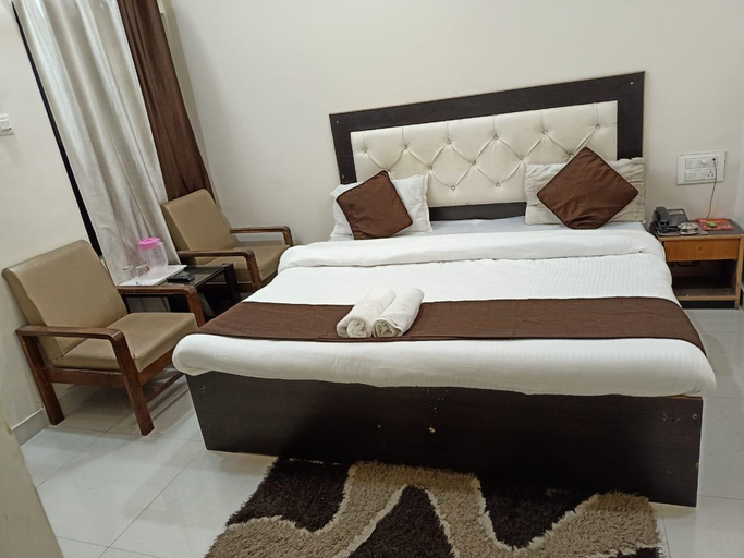 Bedroom 3, Hotel Ashok, Hardwar