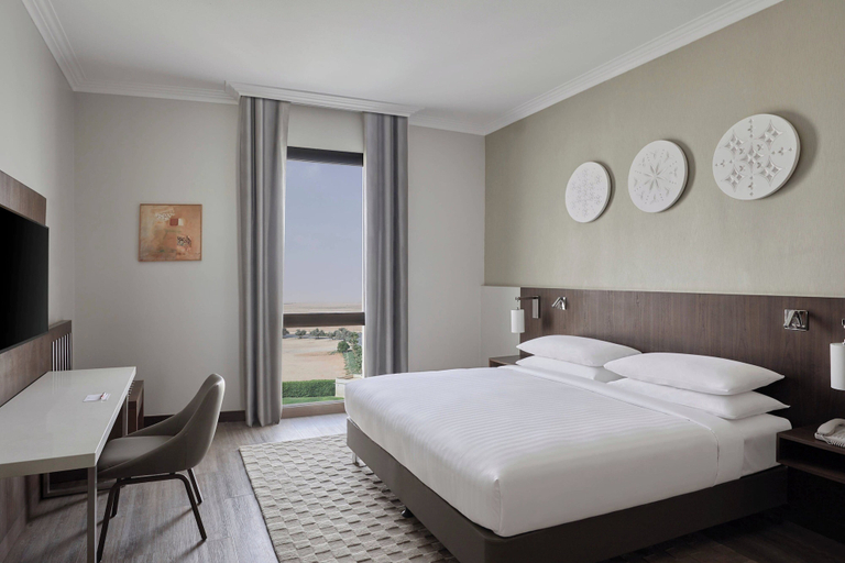 Bedroom 3, Riyadh Airport Marriott Hotel