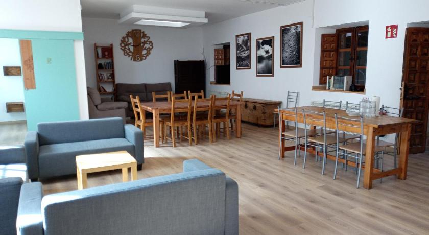 Food & Drinks, Albergue Fresno de Cantespino - La Tormenta, Segovia