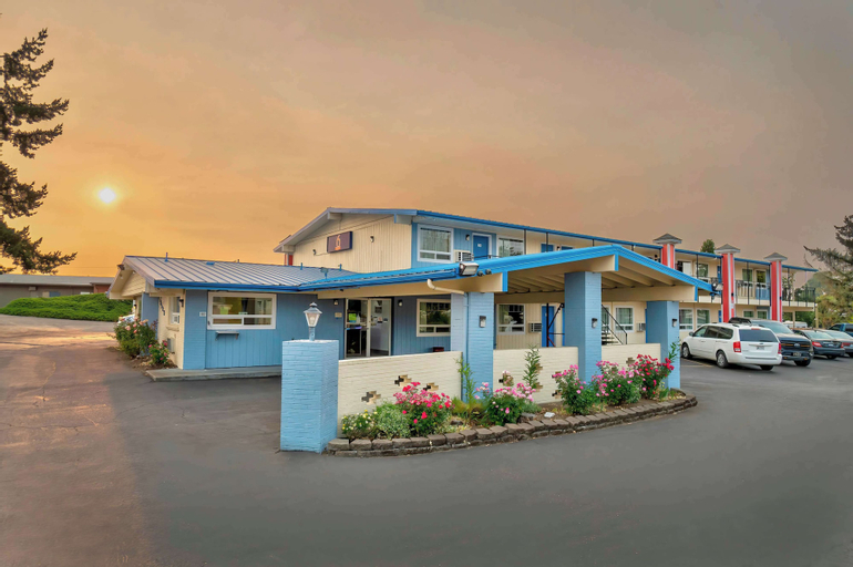 Studio 6 Suites Albany, OR, Linn