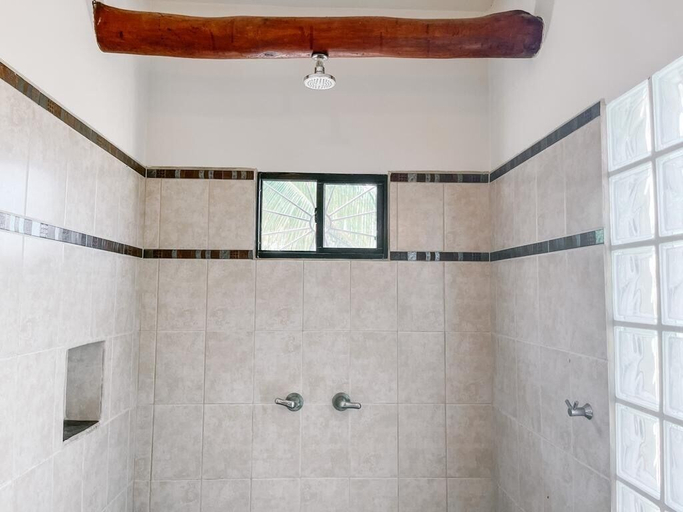 Bathroom 3, The Happy Coconut Resort, Tola