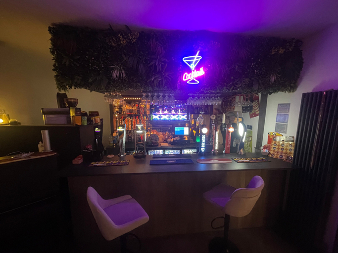 Food & Drinks, Residency hotel and Bar, Blackpool