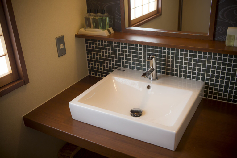 Bathroom 4, Hotel Kaibo, Nanao