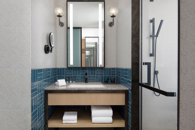 Bedroom 5, Four Points by Sheraton Shanghai Hongqiao, Shanghai