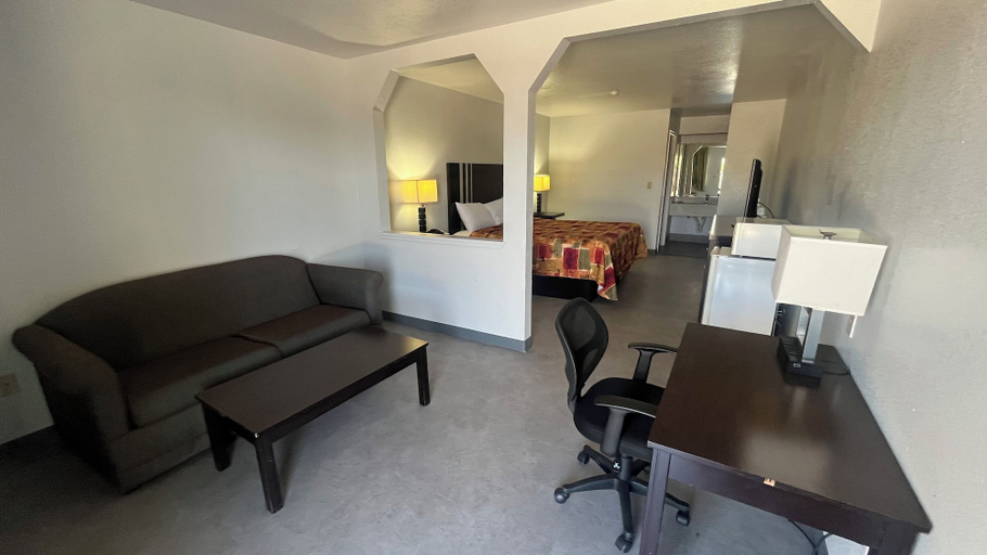 Others 4, Atria Inn & Suites, Bexar