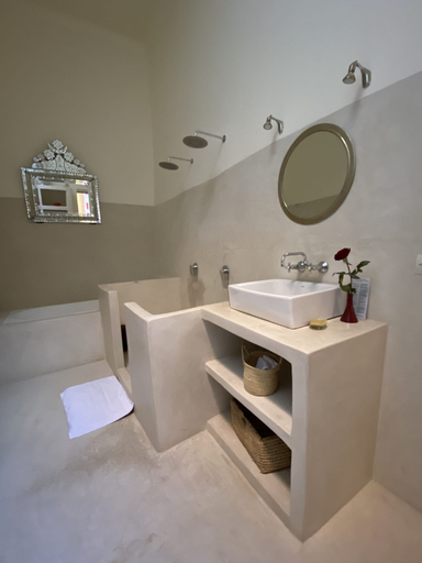 Bathroom 4, Riad Tizwa, Marrakech