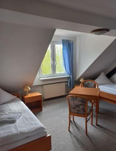 Bedroom 3, Gasthaus & Pension Zum Schwarzen Adler, Uckermark