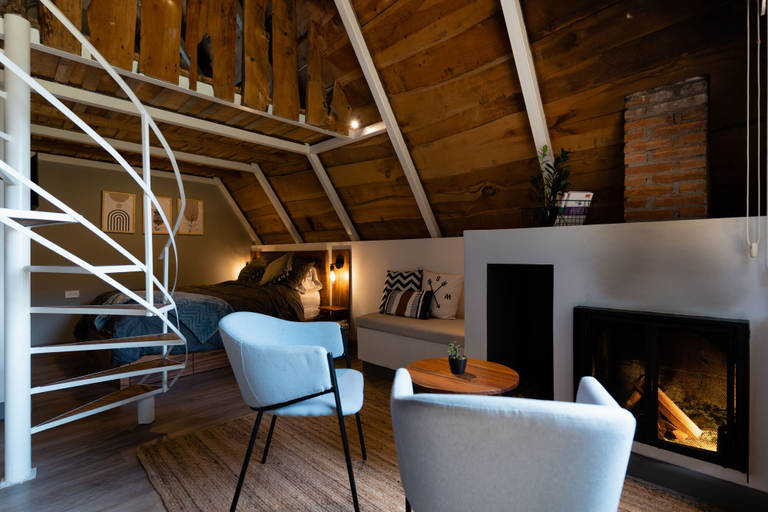 Others 5, EyB Chalets, San Rafael