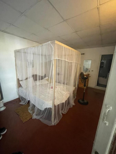 Bedroom 2, Sunrise City Palace, Negombo
