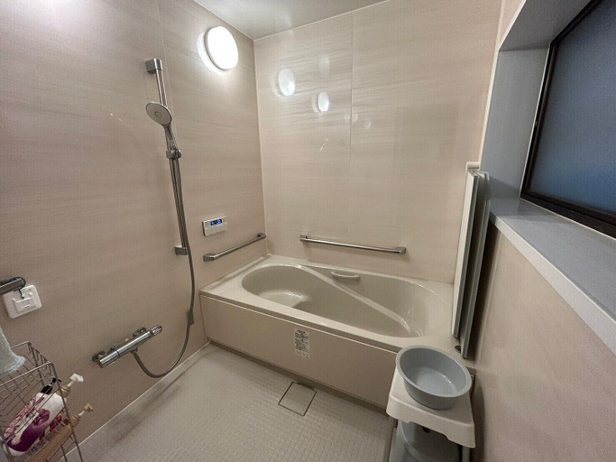 Bathroom 3, SEA-DWELLER Inn, Miyazaki