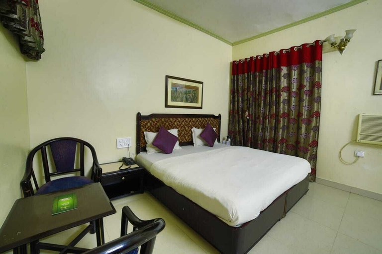 Bedroom 3, Hotel Samrat International, Sirohi