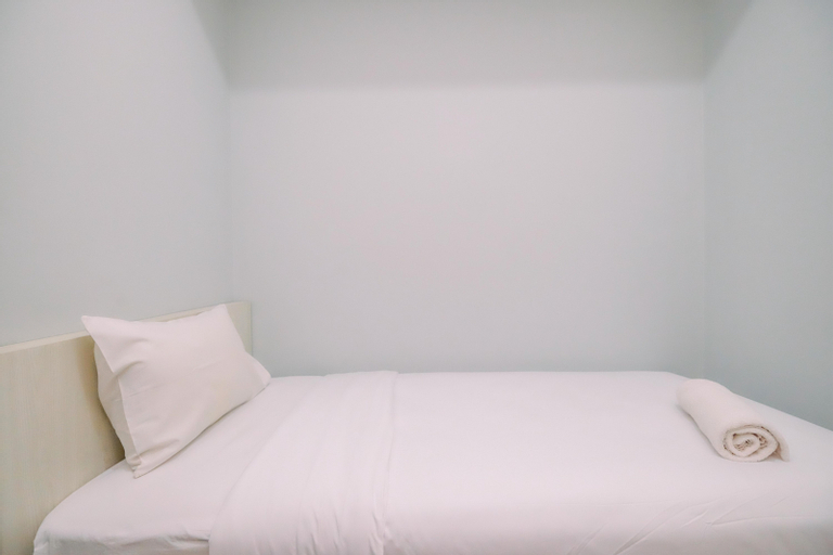Bedroom 5, Well Furnished and Comfy 2BR at Royal Heights Apartment By Travelio, Bogor