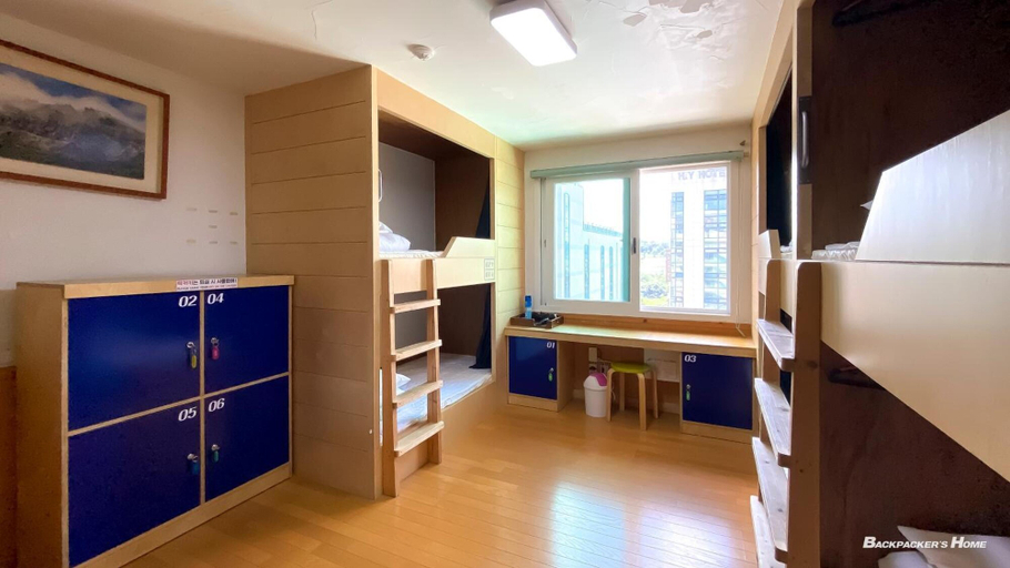 Others 4, Backpacker's Home, Seogwipo