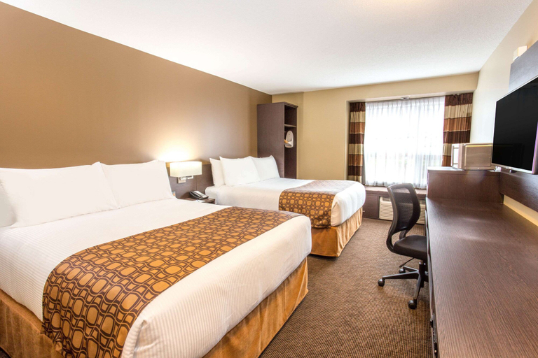 Bedroom 3, Microtel Inn & Suites By Wyndham Whitecourt, Division No. 13