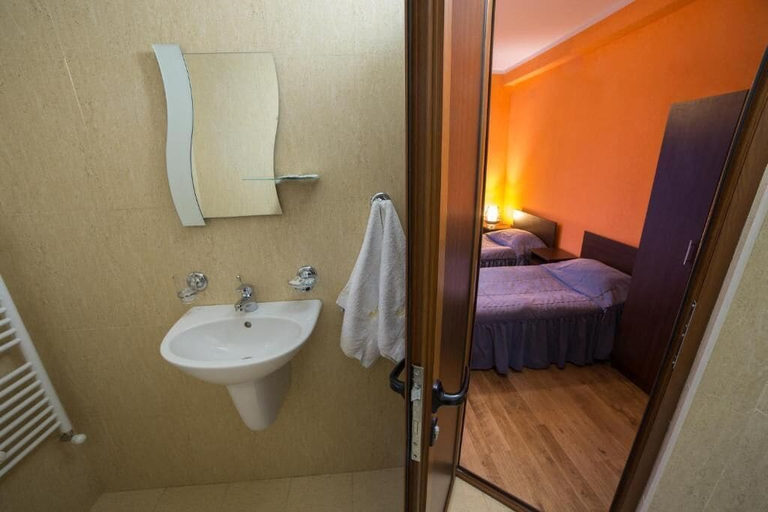 Bathroom 4, Kris Hotel, Smolyan