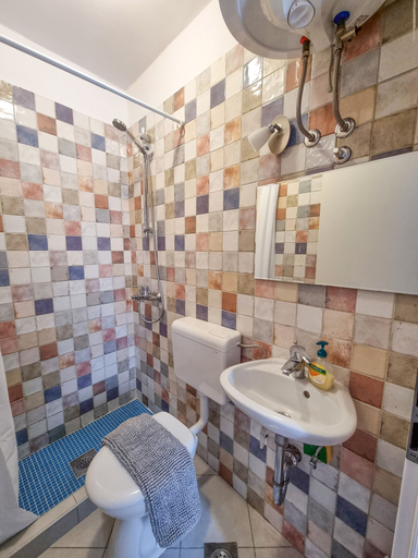 Bathroom 2, De Spot Guest House, Dubrovnik
