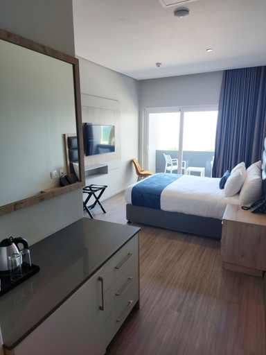 Bedroom 3, 12 Oceans Hotel and Conference Centre, eThekwini