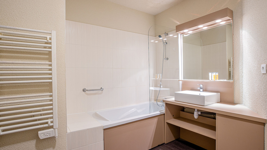 Bathroom 3, Madame Vacances Résidence Les Terrasses de Veret, Haute-Savoie