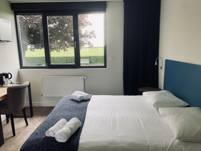 Bedroom 2, l'Aérodrome de la Baie de Somme, Somme