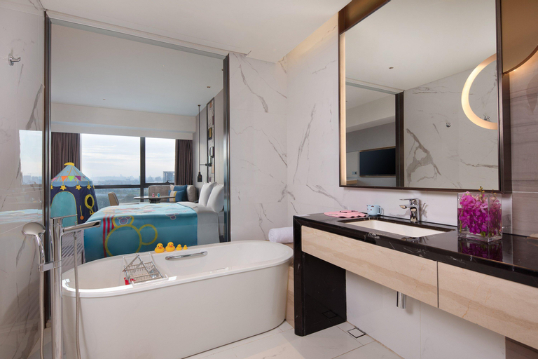 Bathroom 26