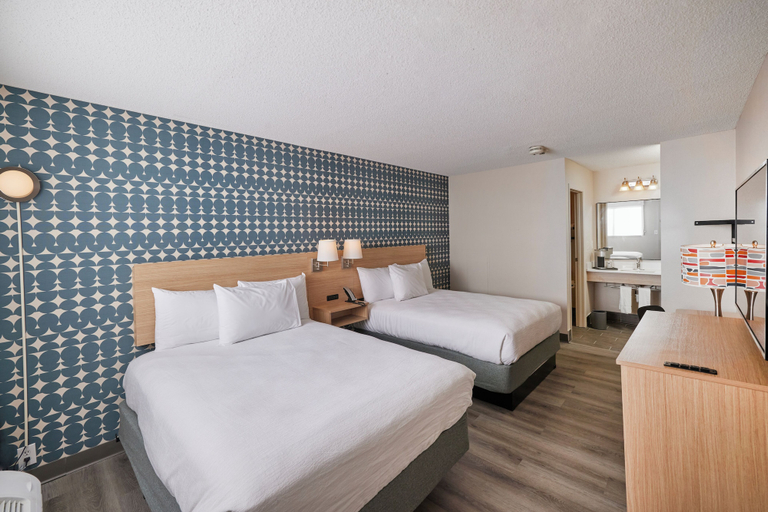 Bedroom 4, Olentangy Motor Inn, Franklin