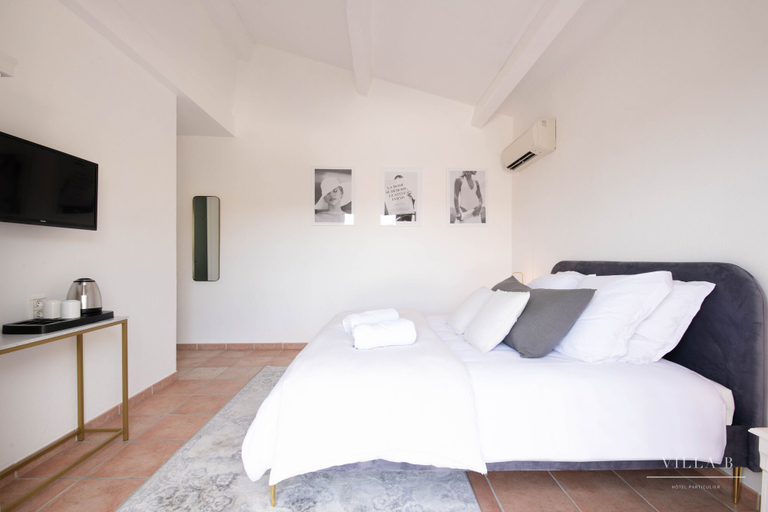 Bedroom 3, Villa B, Var