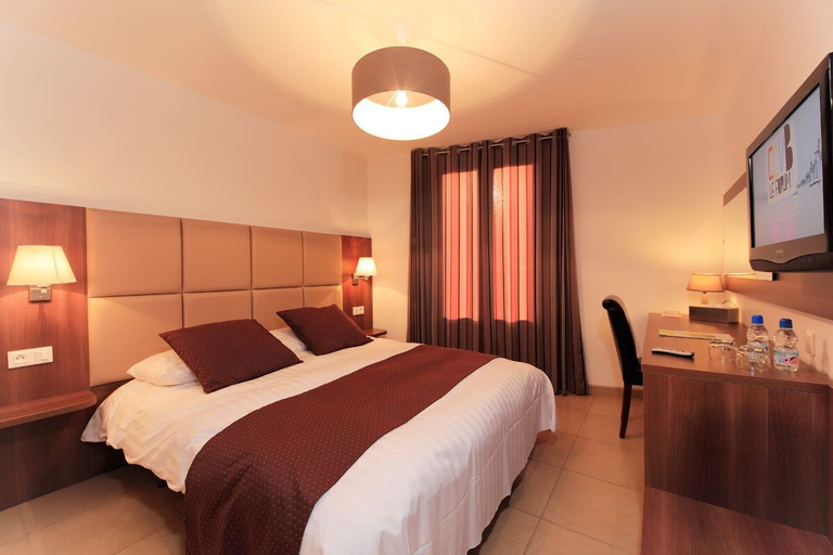 Bedroom 3, Logis Hotel Restaurant Le Cara Sol, Pyrénées-Orientales